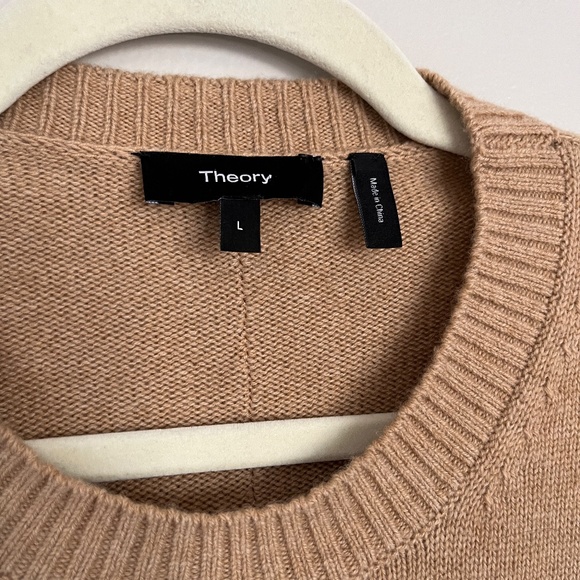 THEORY Oversized Crewneck Sweater in Wool-Cashmere Camel Size L - Picture 4 of 7